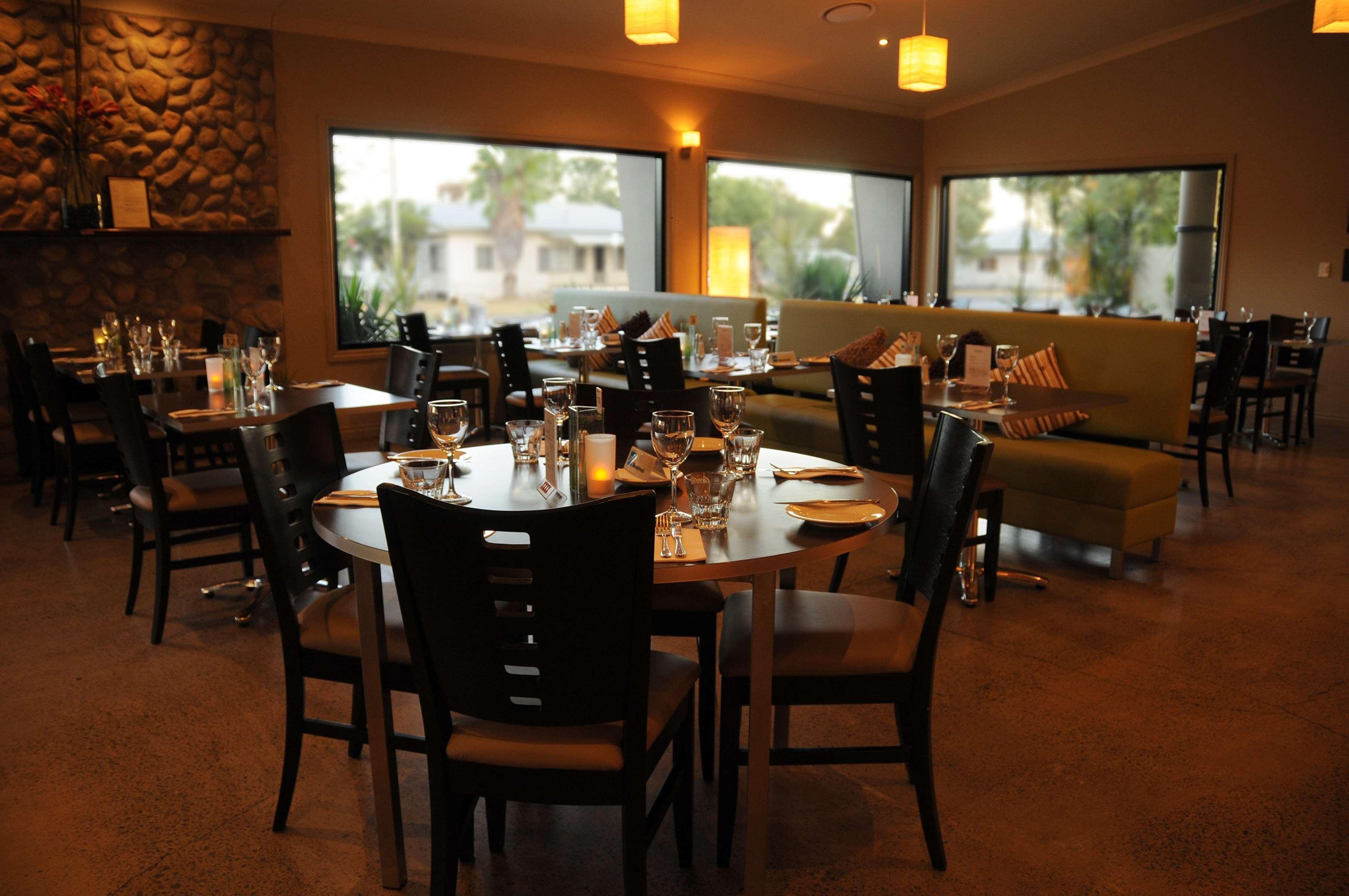 Best Western Bungil Creek Motel Roma Bagian luar foto