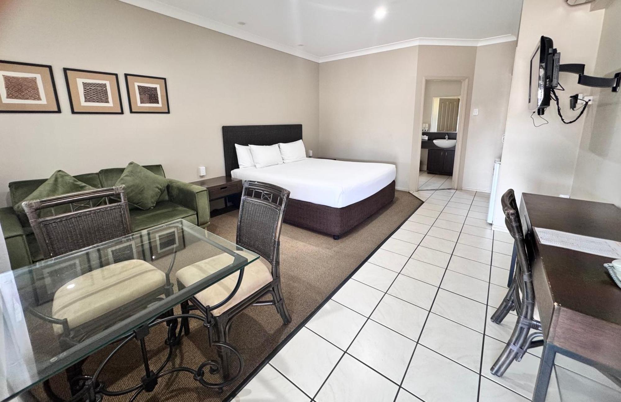 Best Western Bungil Creek Motel Roma Bagian luar foto