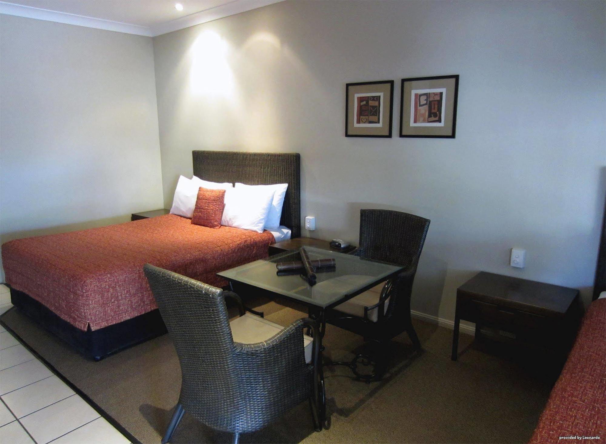 Best Western Bungil Creek Motel Roma Bagian luar foto